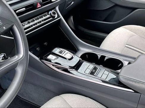 Used 2022 Hyundai Sonata SE FWD image 15