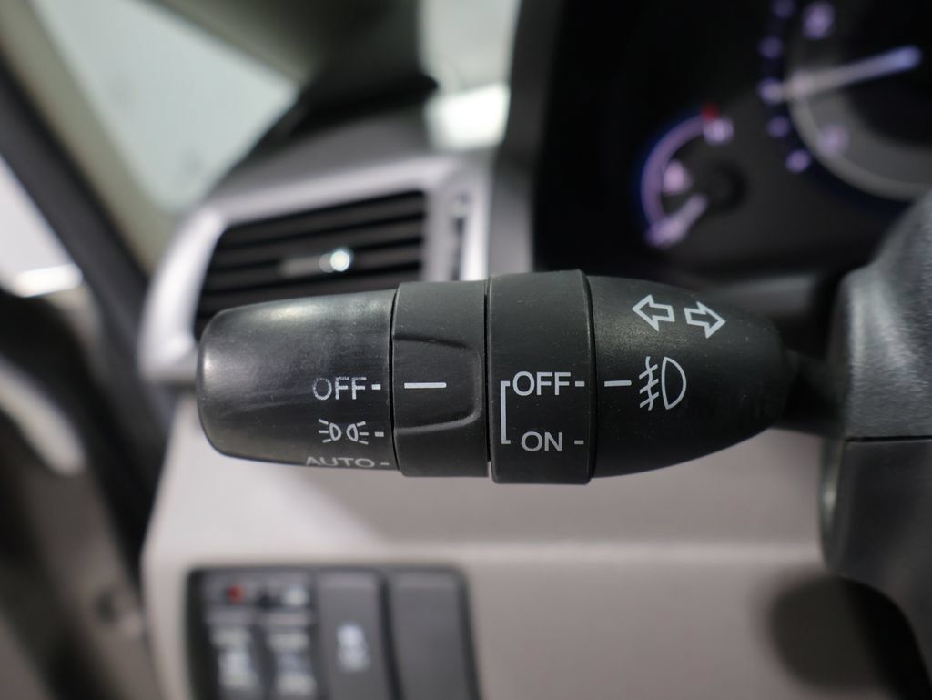 Used 2012 Honda Odyssey Touring image 29