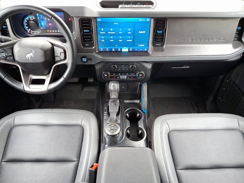 Certified 2024 Ford Bronco Black Diamond image 15