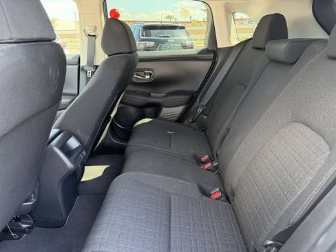 Used 2027 Honda HR-V LX image 9
