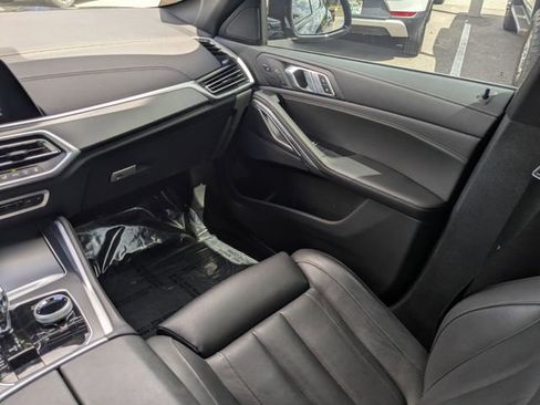 Used 2022 BMW X6 xDrive40i w/ Executive Package image 23