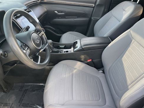 Used 2023 Hyundai Santa Cruz SE image 20