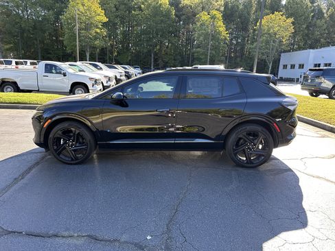 New 2025 Chevrolet Equinox EV RS image 8