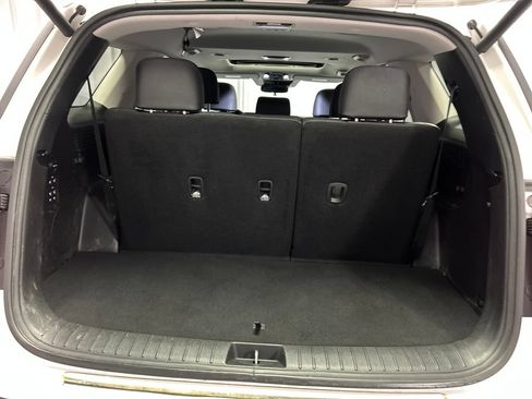 Used 2022 Hyundai Palisade SEL w/ 8P Bench Seat Package FWD image 24