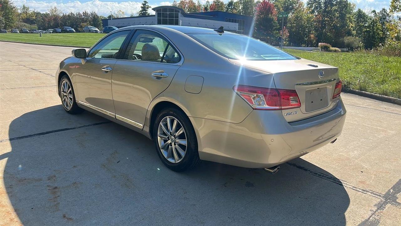 Used 2010 Lexus ES 350 FWD image 11