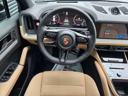 New 2026 Porsche Cayenne E-Hybrid image 14