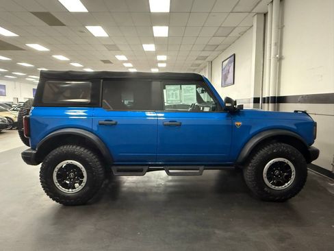 Used 2022 Ford Bronco Badlands w/ Sasquatch Package image 13