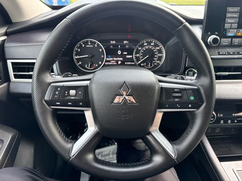 Used 2024 Mitsubishi Outlander SE AWD/4WD image 21