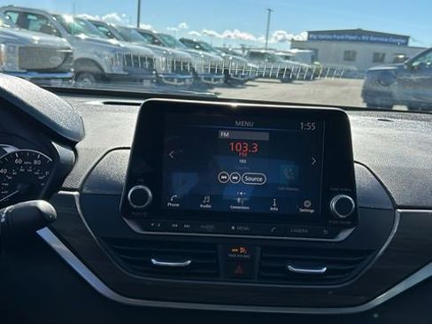 Used 2024 Nissan Altima 2.5 SV image 20