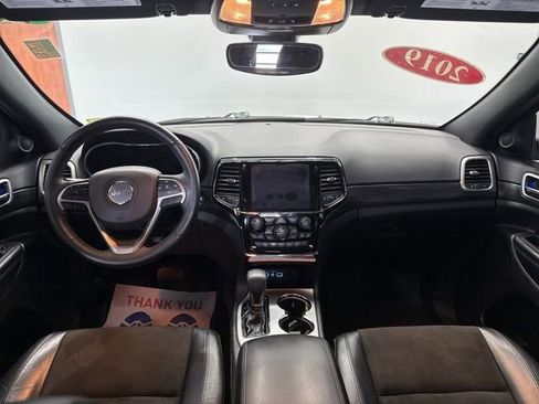 Used 2019 Jeep Grand Cherokee Altitude image 40