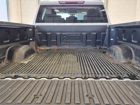 Used 2024 Chevrolet Silverado 2500 LT image 34