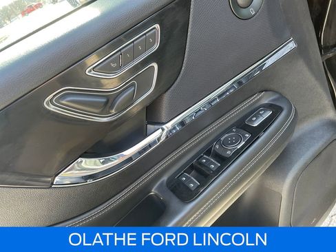 Certified 2022 Lincoln Corsair Reserve w/ Equipment Group 201A image 21