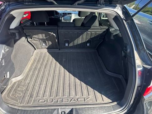 Used 2018 Subaru Outback 2.5i Premium AWD/4WD image 5