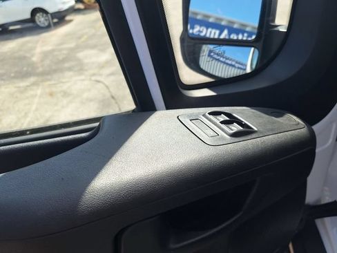 Used 2025 RAM ProMaster 2500 w/ U-Haul Equipment Group FWD image 16