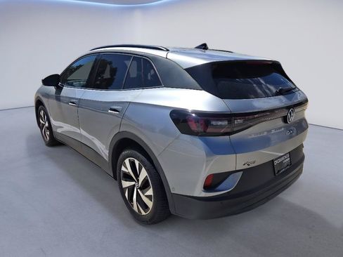 Used 2024 Volkswagen ID.4 2WD image 3