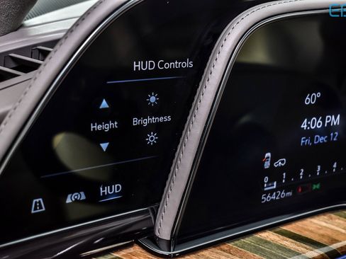 Used 2021 Cadillac Escalade ESV Premium Luxury Platinum image 19