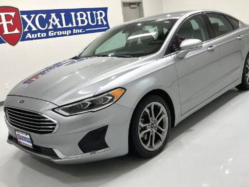 Used 2020 Ford Fusion SEL image 11