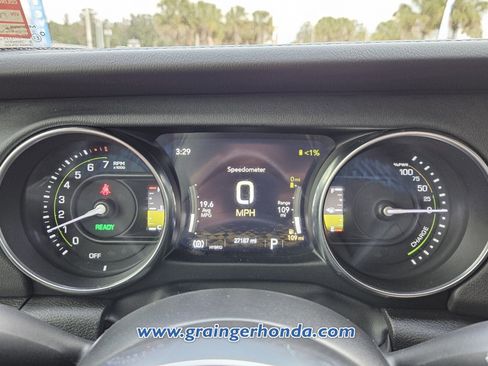 Used 2023 Jeep Wrangler Unlimited Rubicon 4xe w/ Cold Weather Group image 21