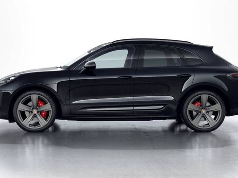 Certified 2023 Porsche Macan S AWD/4WD image 2