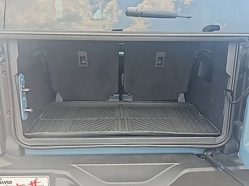 Used 2022 Ford Bronco Wildtrak image 7