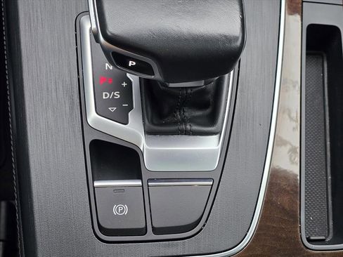 Used 2020 Audi Q5 2.0T Premium Plus w/ Premium Plus Package image 19