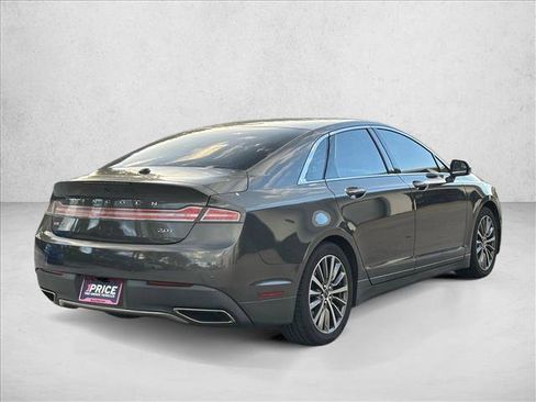 Used 2017 Lincoln MKZ Premiere image 5