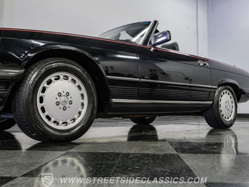 Used 1989 Mercedes-Benz 560 SL image 24