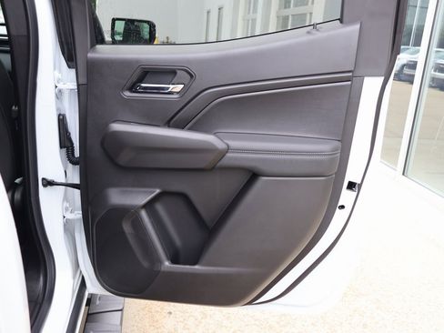 New 2025 GMC Canyon Elevation w/ Convenience Package image 27