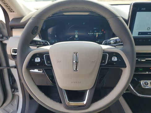 Certified 2023 Lincoln Corsair AWD w/ Equipment Group 101A image 14