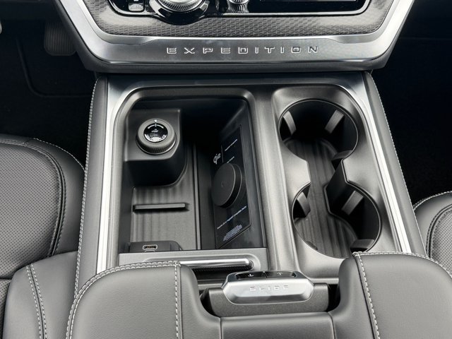 New 2027 Ford Expedition Platinum w/ Stealth Appearance Package AWD/4WD image 25