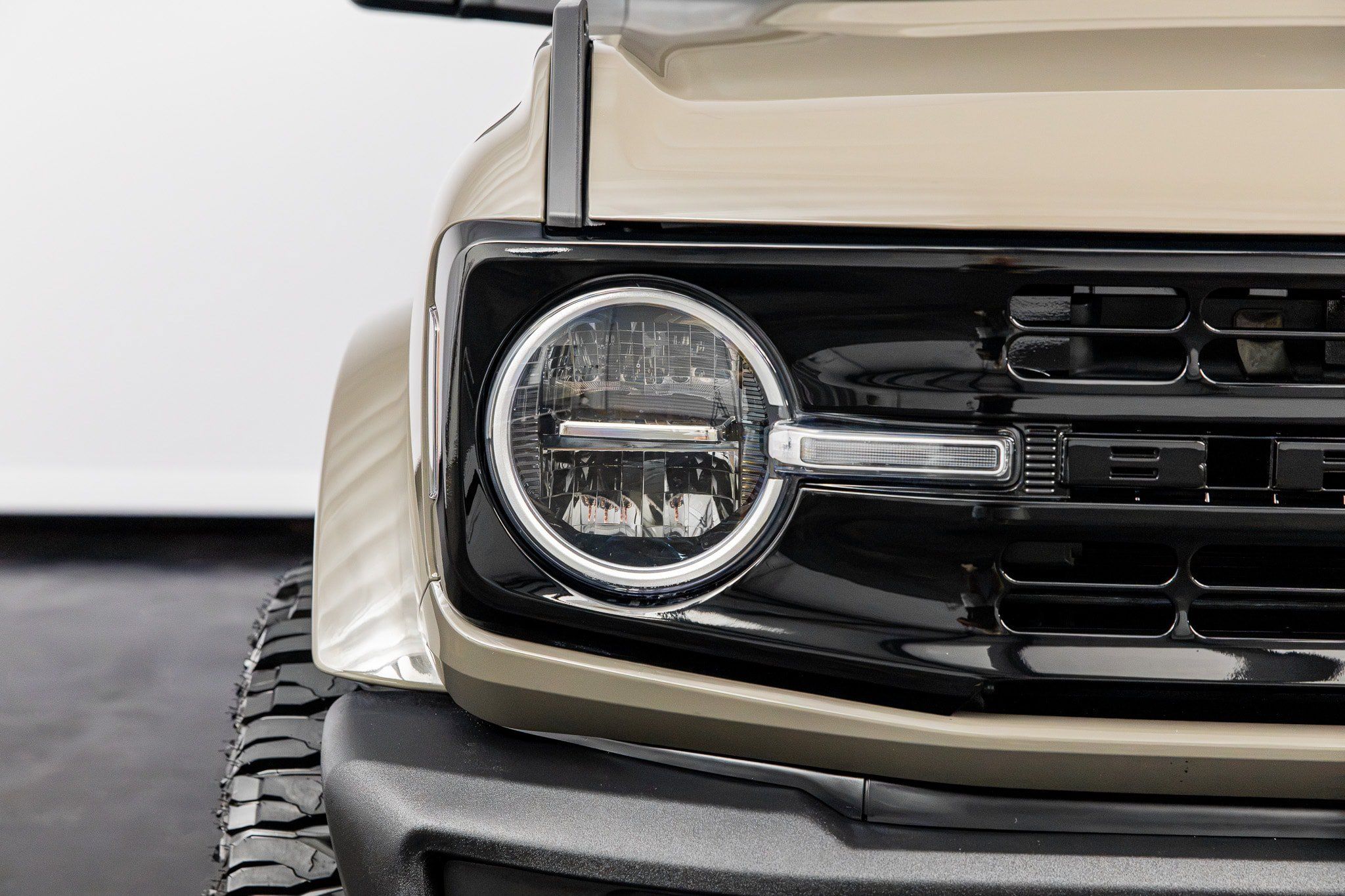 Used 2025 Ford Bronco Big Bend AWD/4WD image 3