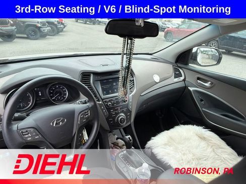 Used 2018 Hyundai Santa Fe SE AWD/4WD image 10