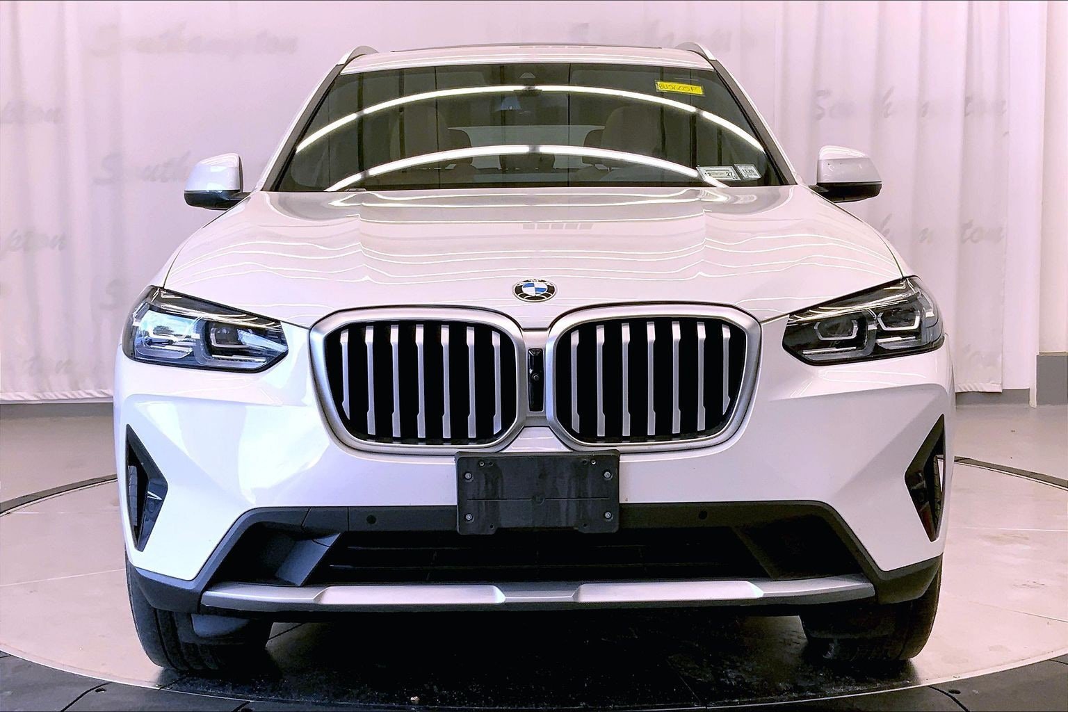 Used 2024 BMW X3 xDrive30i w/ Premium Package AWD/4WD image 10