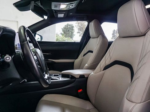 Used 2023 Lexus UX 250h image 15