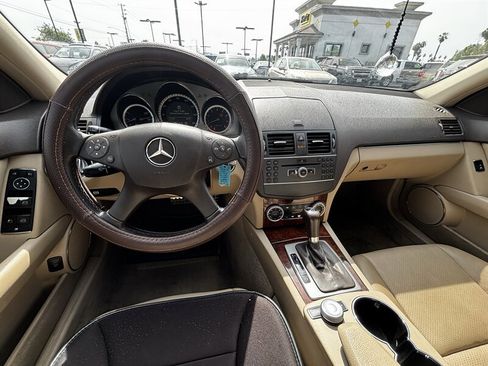 Used 2011 Mercedes-Benz C 300 Sedan image 20