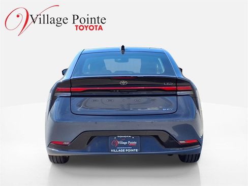 Used 2023 Toyota Prius Limited w/ Limited Premium Package image 5