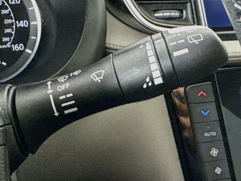 Certified 2023 INFINITI QX50 Luxe FWD image 16