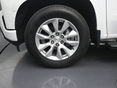 Used 2022 Chevrolet Silverado 1500 Custom RWD image 9