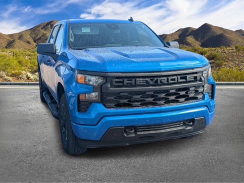 Used 2026 Chevrolet Silverado 1500 Custom w/ Turbomax Blackout Package image 3