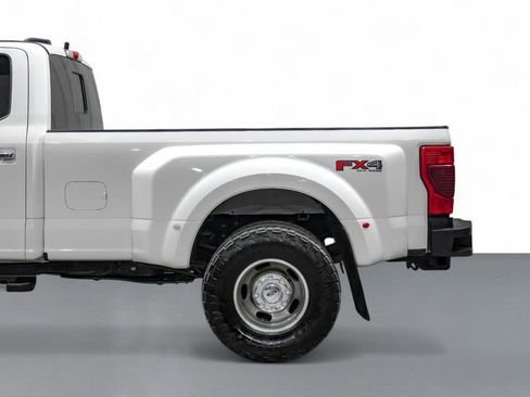 Used 2022 Ford F350 Lariat w/ Lariat Ultimate Package image 12