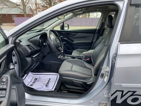 Used 2022 Subaru Crosstrek 2.5i Sport w/ Moonroof Package image 22