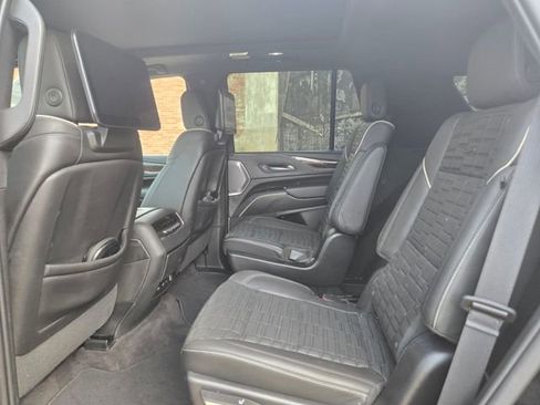 Used 2023 Cadillac Escalade Sport Platinum w/ LPO, ONYX Package image 14