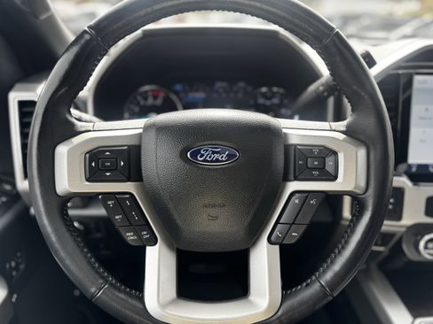 Used 2022 Ford F250 Lariat w/ Lariat Ultimate Package image 13