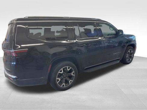 Used 2024 Jeep Wagoneer Series III image 21