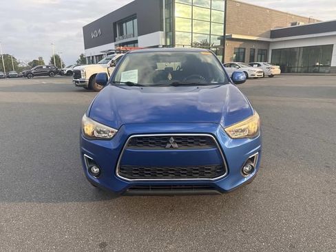 Used 2015 Mitsubishi Outlander Sport ES FWD image 2