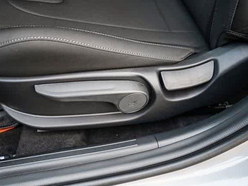 Certified 2025 Hyundai Elantra Sport FWD image 31