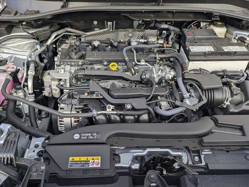 Used 2026 Toyota Corolla Cross LE FWD image 22