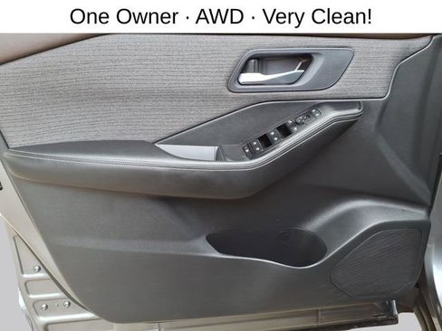 Used 2023 Nissan Rogue SV AWD/4WD image 10