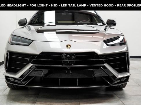 Used 2024 Lamborghini Urus Performante AWD/4WD image 4