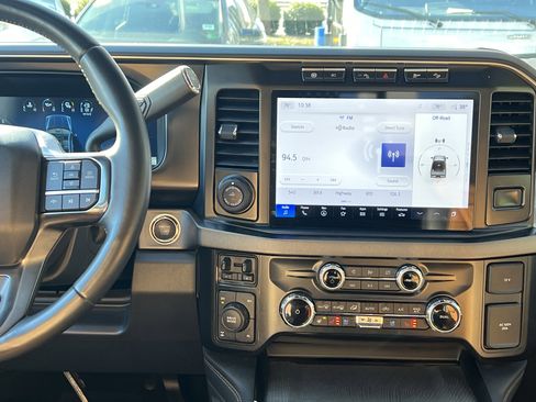 Used 2024 Ford F350 Platinum image 30